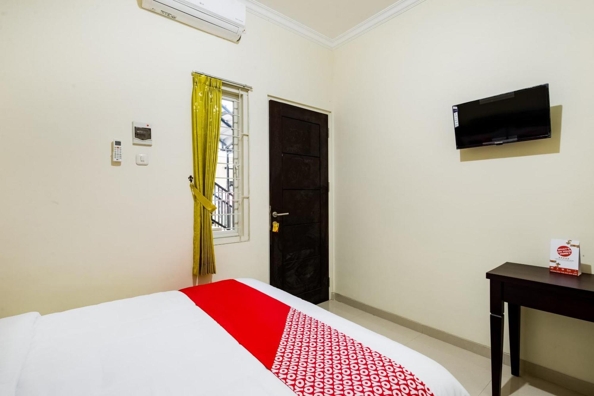 Hotel Oyo Life 3398 Griya Rm 19 Syariah Surabaya Exterior foto
