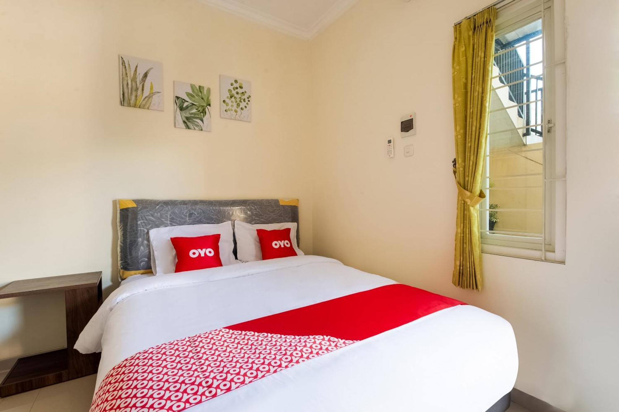 Hotel Oyo Life 3398 Griya Rm 19 Syariah Surabaya Exterior foto